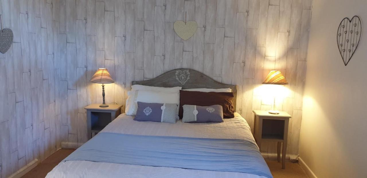 Hotel Le 7 Pompadour Arnac-Pompadour Esterno foto